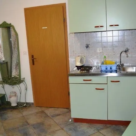 Sonja Apartment *